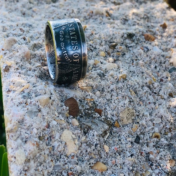 The Morgan silver dollar 90% silver - Picture 3 of 10